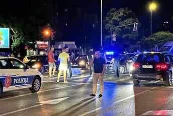 Tokom vikenda 42 saobraćajne nezgode, tri lica smrtno stradala Tokom vikenda 42 saobraćajne nezgode, tri lica smrtno stradala