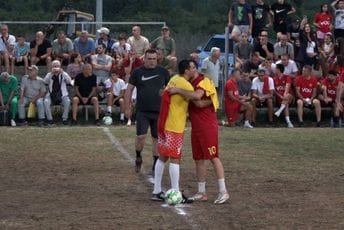 Počele Igre Stare Crne Gore: Takmičenja u fudbalu, odbojci, vuči konopa, atletici.. Počele Igre Stare Crne Gore: Takmičenja u fudbalu, odbojci, vuči konopa, atletici..