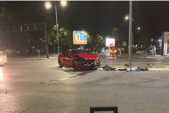 Podgorica: Udes na Bulevaru Sv. Petra Cetinjskog, sudarila se dva vozila Podgorica: Udes na Bulevaru Sv. Petra Cetinjskog, sudarila se dva vozila