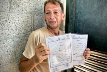 Potresna priča iz Gaze: Otac otišao po rodne listove blizanaca, našao ih ubijene Potresna priča iz Gaze: Otac otišao po rodne listove blizanaca, našao ih ubijene