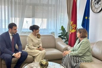 Kordić-Meken: Povećan broj Britanskih turista u Crnoj Gori Kordić-Meken: Povećan broj Britanskih turista u Crnoj Gori