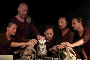 “Šapat duše” izveden u Budvi; Eldan: Ovo su priče svih nas i važno je da budu ispričane “Šapat duše” izveden u Budvi; Eldan: Ovo su priče svih nas i važno je da budu ispričane