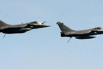 Sudarili se avioni u Francuskoj: Traga se za članovima posade Sudarili se avioni u Francuskoj: Traga se za članovima posade