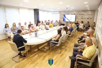 Opština Bar: 180.000 eura za program namijenjen djeci Opština Bar: 180.000 eura za program namijenjen djeci