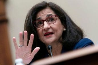 Predsjednica univerziteta Kolumbija podnijela ostavku poslije protesta zbog rata u Gazi Predsjednica univerziteta Kolumbija podnijela ostavku poslije protesta zbog rata u Gazi