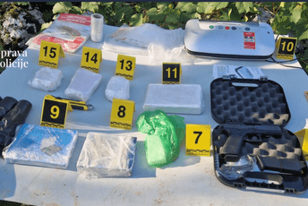 Danilovgrad: Uhapšena osoba sa dva kilograma kokaina Danilovgrad: Uhapšena osoba sa dva kilograma kokaina