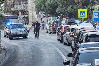 Udes na putu Sutomore-Bar: Učestvovala dva vozila, u mjestu Brca ogromne kolone Udes na putu Sutomore-Bar: Učestvovala dva vozila, u mjestu Brca ogromne kolone