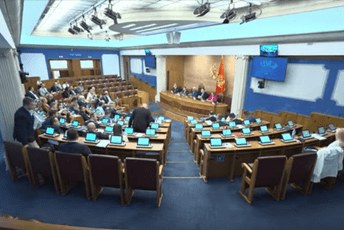 Đoković i Rondović novi poslanici ZBCG Đoković i Rondović novi poslanici ZBCG