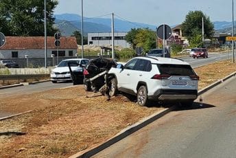Za 24 sata 14 saobraćajnih nezgoda: Dvije osobe povrijeđene teže Ilustracija