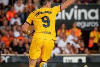 Trijumf Barselone: Levandovski dva puta tresao mrežu za preokret i prve bodove u prvenstvu Trijumf Barselone: Levandovski dva puta tresao mrežu za preokret i prve bodove u prvenstvu