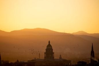 Kolorado: Više od 100 ljudi pretrpjelo toplotni udar na aeromitingu Ilustracija