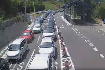 (FOTO) Pogledajte kako je danas na crnogorskim graničnim prelazima Dračenovac