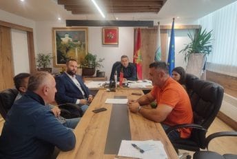 Mještani Kolašina dobijaju signalizaciju: Rješavaju saobraćajne probleme nastalim otvaranjem tunela Klisura Mještani Kolašina dobijaju signalizaciju: Rješavaju saobraćajne probleme nastalim otvaranjem tunela Klisura