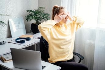 Ako ste cijeli dan ispred računara probajte ove vježbe za oči: Smanjuju naprezanje i poboljšavaju fokus Ako ste cijeli dan ispred računara probajte ove vježbe za oči: Smanjuju naprezanje i poboljšavaju fokus