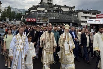 Metodije: Na Žabljaku nema više petokraka, nad njim su ponovo zlatni krstovi zasijali Metodije: Na Žabljaku nema više petokraka, nad njim su ponovo zlatni krstovi zasijali
