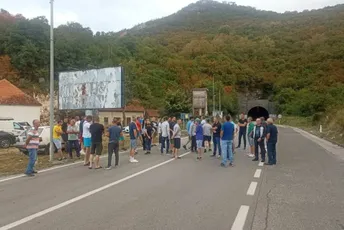 Večeras će trajati duže: Počela nova blokada tunela Budoš Večeras će trajati duže: Počela nova blokada tunela Budoš