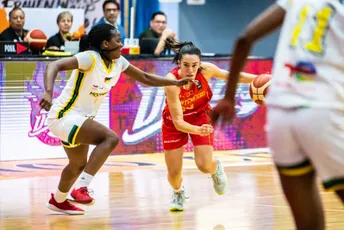 Polufinale osigurano: Crna Gora ubjedljiva i protiv Mozambika, meč obilježila serija 31:0 Polufinale osigurano: Crna Gora ubjedljiva i protiv Mozambika, meč obilježila serija 31:0