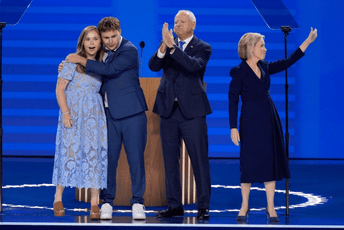 Tim Volc prihvatio potpredsjedničku nominaciju: Ovo je najveća čast mog života Tim Volc prihvatio potpredsjedničku nominaciju: Ovo je najveća čast mog života