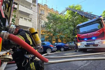 Novi Sad: U požaru stradali otac, majka i četvoro djece, naveden i preliminarni uzrok tragedije Novi Sad: U požaru stradali otac, majka i četvoro djece, naveden i preliminarni uzrok tragedije