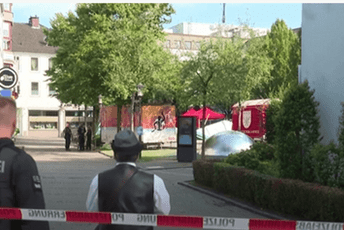 Njemačka policija privela petnaestogodišnjaka povezanog sa napadom u Solingenu Njemačka policija privela petnaestogodišnjaka povezanog sa napadom u Solingenu