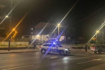 Podgorica: U saobraćajnoj nesreći na Bulevaru Ivana Crnojevića poginula žena, vozač pobjegao Podgorica: U saobraćajnoj nesreći na Bulevaru Ivana Crnojevića poginula žena, vozač pobjegao