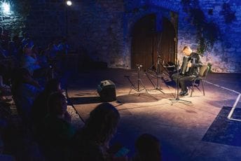 "Muzika sa knjaževog dvora" u završnici bARS-a: Safet Drljan izmamio gromoglasne aplauze i četiri bisa na Ljetopisu