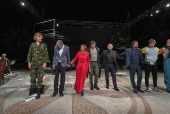 Završnica Grada teatra: Upečatljiva izvedba predstave “Mihael Kolhas” JDP-a u amfiteatru Manastira u Stanjevićima Završnica Grada teatra: Upečatljiva izvedba predstave “Mihael Kolhas” JDP-a u amfiteatru Manastira u Stanjevićima