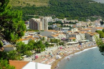 U sred sezone restrikcije vode, Petrovčani tvrde da se pušta selektivno U sred sezone restrikcije vode, Petrovčani tvrde da se pušta selektivno