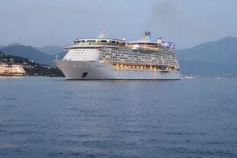 U Kotor uplovila dva kruzera sa oko 800 putnika U Kotor uplovila dva kruzera sa oko 800 putnika