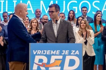 SEP predstavio kandidate za odbornike u Podgorici; Mugoša: Naša lista je odgovor na vapaj građana; Marković: Ključni trenutak za grad i državu SEP predstavio kandidate za odbornike u Podgorici; Mugoša: Naša lista je odgovor na vapaj građana; Marković: Ključni trenutak za grad i državu