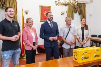 Evropski savez predao listu u Kotoru: Evo ko su kandidati za odbornike Evropski savez predao listu u Kotoru: Evo ko su kandidati za odbornike