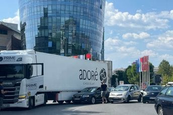 Za 24 sata 19 saobraćajnih nezgoda: Četiri osobe povrijeđene teže, a 11 lakše