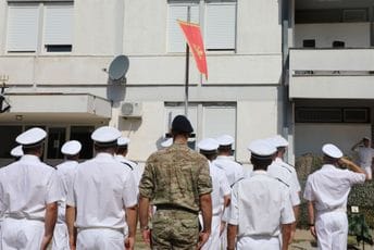 (FOTO) Obilježen Dan Mornarice Vojske Crne Gore (FOTO) Obilježen Dan Mornarice Vojske Crne Gore