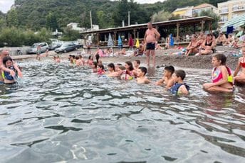 Opština Bar obezbijedila ljetovanje za osnovce iz Šavnika Opština Bar obezbijedila ljetovanje za osnovce iz Šavnika