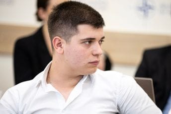 Šljivančanin Klikovcu: Svaki šesti politički uhljeb DPS-a imao je čast da bude na rukovodećem položaju Šljivančanin Klikovcu: Svaki šesti politički uhljeb DPS-a imao je čast da bude na rukovodećem položaju