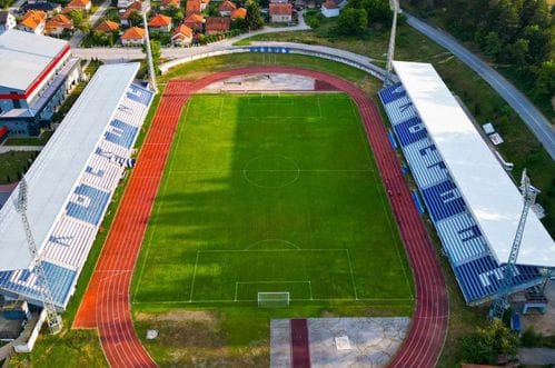 Berane: Određeno zadržavanje osumnjičenima za povređivanje mladića na utakmici Jezera i Jedinstva