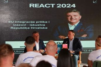 Grubišić: Jasenovac rana na našoj duši, nema potrebe Hrvatsku predstavljati kao genocidnu; Zenović: Vlada i premijer riješiće problem narušenih odnosa Grubišić: Jasenovac rana na našoj duši, nema potrebe Hrvatsku predstavljati kao genocidnu; Zenović: Vlada i premijer riješiće problem narušenih odnosa