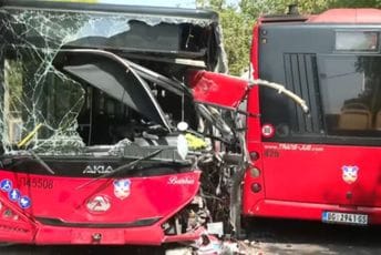 Više osoba povrijeđeno u sudaru dva autobusa u Beogradu