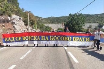Đeljaj: Skandalozna blokada puta Tuzi-Božaj, određena grupa provocirala sa porukama "Kad se vojska na Kosovo vrati" Đeljaj: Skandalozna blokada puta Tuzi-Božaj, određena grupa provocirala sa porukama "Kad se vojska na Kosovo vrati"