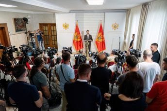 Milatović vratio Skupštini tri zakona: Vođe DF-a su lideri većine, Vlada čini štetu - a zapitajte se u čiju korist Milatović vratio Skupštini tri zakona: Vođe DF-a su lideri većine, Vlada čini štetu - a zapitajte se u čiju korist