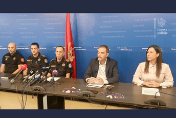 Uprava policije: Vozači i putnici obavezni da koriste pojas Uprava policije: Vozači i putnici obavezni da koriste pojas