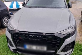 Policija u Tivtu oduzela audi Tamari Zvicer: Vozilo potraživao Interpol Policija u Tivtu oduzela audi Tamari Zvicer: Vozilo potraživao Interpol