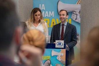 Glas mladih je važan: U Podgorici održan Forum "Ja imam pravo!" Glas mladih je važan: U Podgorici održan Forum "Ja imam pravo!"