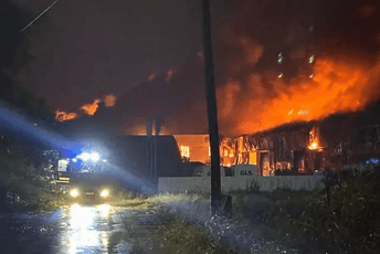 (VIDEO) Veliki požar u Osijeku uništio skladišta više firmi