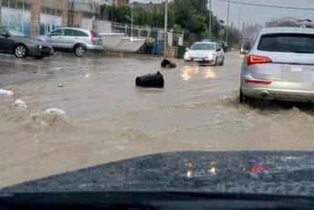 (VIDEO/FOTO) Nevrijeme zahvatilo Crnu Goru, napravilo probleme na primorju: Ulice poplavljene, otežano se saobraća