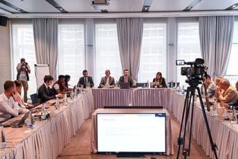 Otvorena „Al konferencija“; Dukaj: Vještačka inteligencija se rapidno razvija i prožima kroz sve sfere društva Otvorena „Al konferencija“; Dukaj: Vještačka inteligencija se rapidno razvija i prožima kroz sve sfere društva