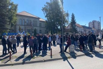 Protest u Beranama: Mali privrednici traže od Vlade da nađe drugu lokaciju za Lidl