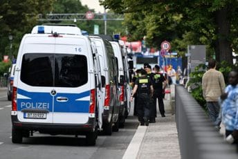 Njemačka: Sudar dva autobusa, 50 osoba teško povrijeđeno, vozača izvlačili iz kabine