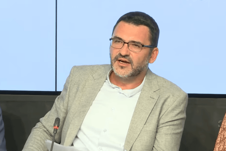 Urednički pendrek Siniše Bjekovića