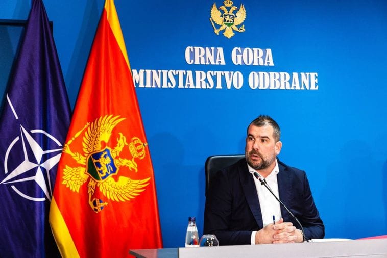 Ministarstvo odbrane odbacuje optužbe: Nabavka patrolnih brodova sprovedena u skaldu sa zakonom i međunarodnim sporazumima Ministarstvo odbrane odbacuje optužbe: Nabavka patrolnih brodova sprovedena u skaldu sa zakonom i međunarodnim sporazumima